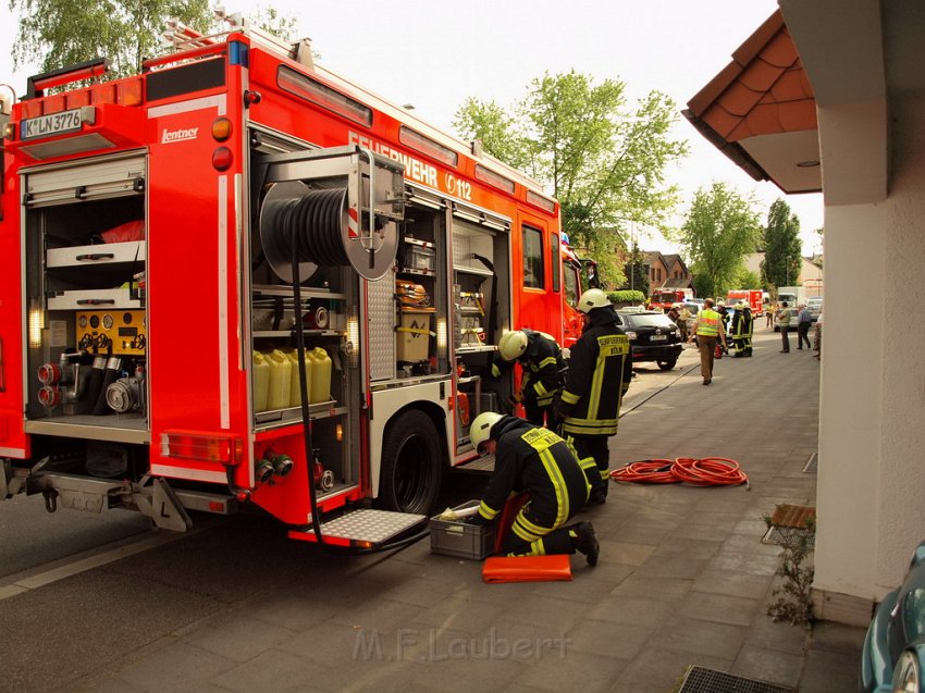 VU Koeln Porz Zuendorf Hauptstr P116.JPG